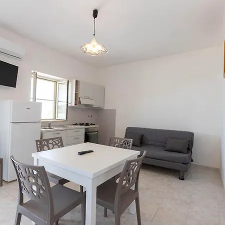 Tramonto 3* 페스키치