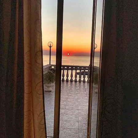 Tramonto Aparthotel *